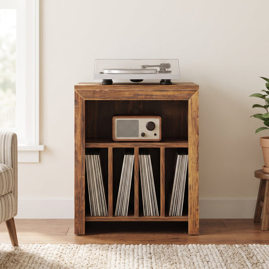 Meuble platine vinyle effet bois rustique dans un salon clair, platine sur le plateau, ampli dans la niche et vinyles rangés