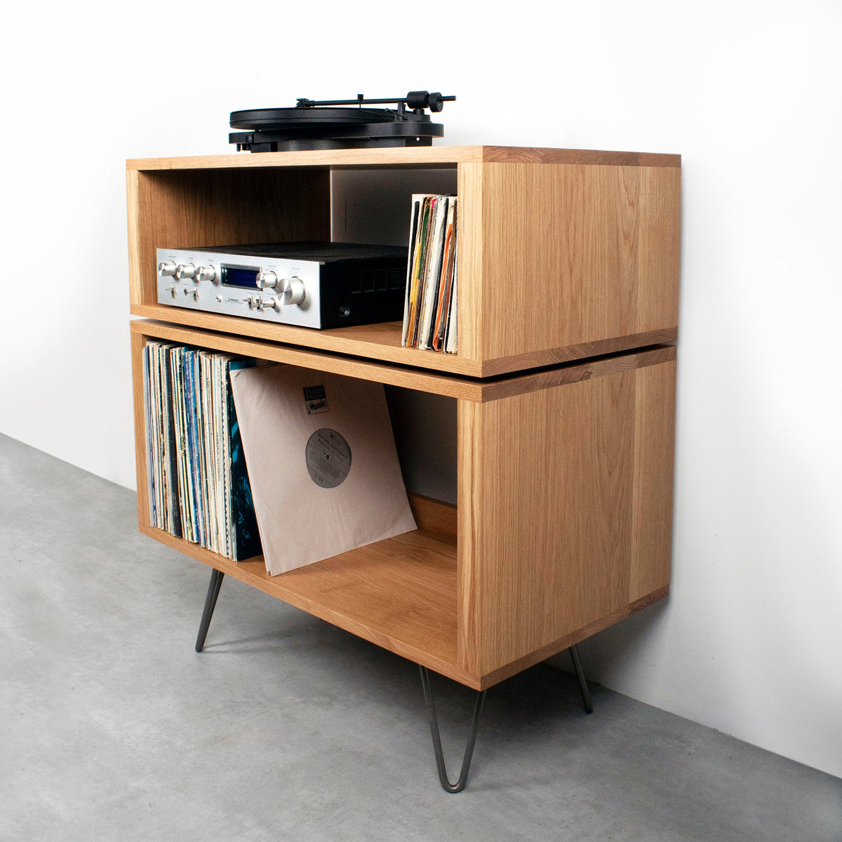 Meuble Platine Tall Stack - Bois Massif, Pieds Épingle