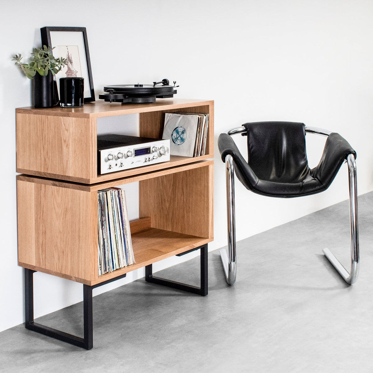 Meuble Platine Tall Stack - Bois Massif, Pieds Carrés