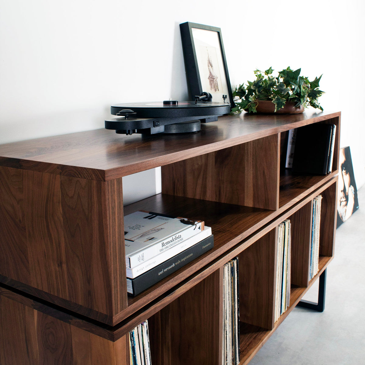 Meuble Platine Vinyles Technic - Bois Massif, Pieds Carrés