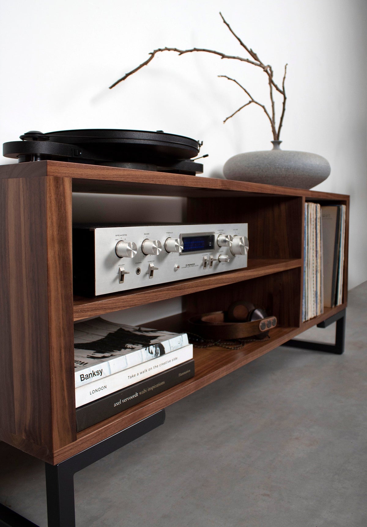 Meuble TV et Vinyles Asymmetric - Bois Massif