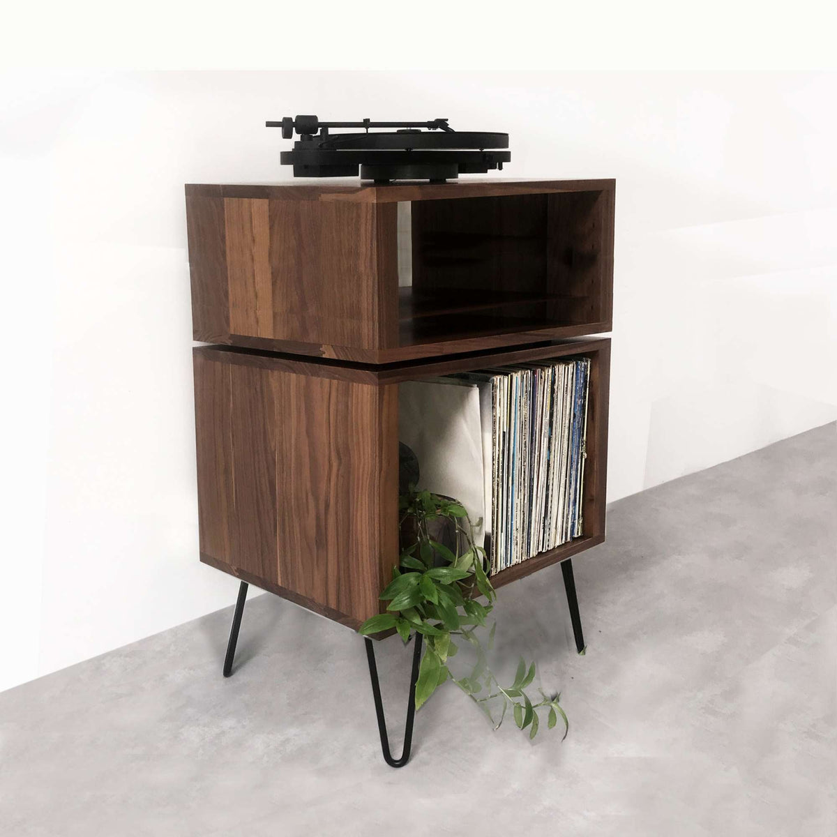 Meuble Platine Tall Stack - Bois Massif, Pieds Épingle